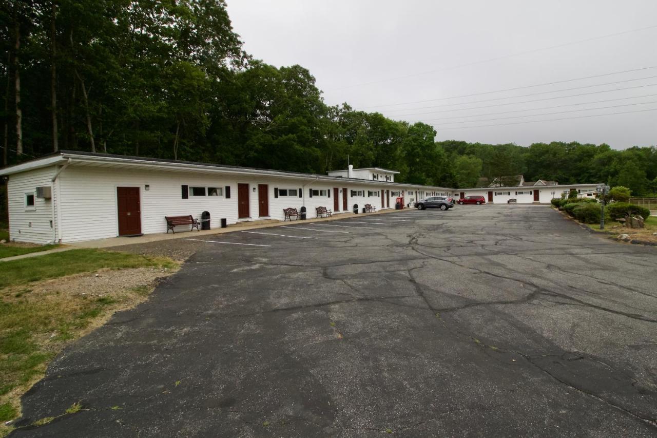 Oakdell Motel Waterford Ct Exterior photo