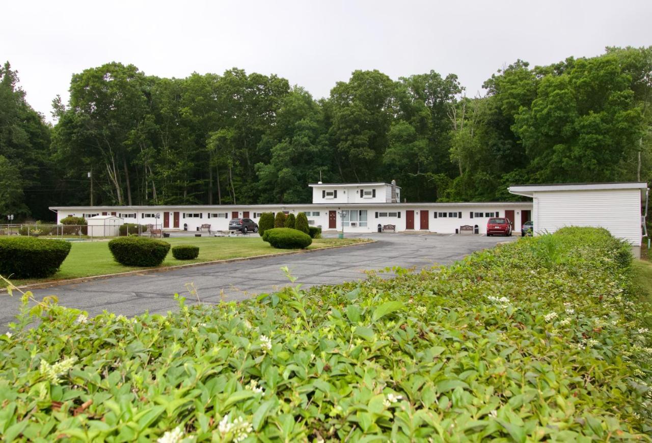 Oakdell Motel Waterford Ct Exterior photo